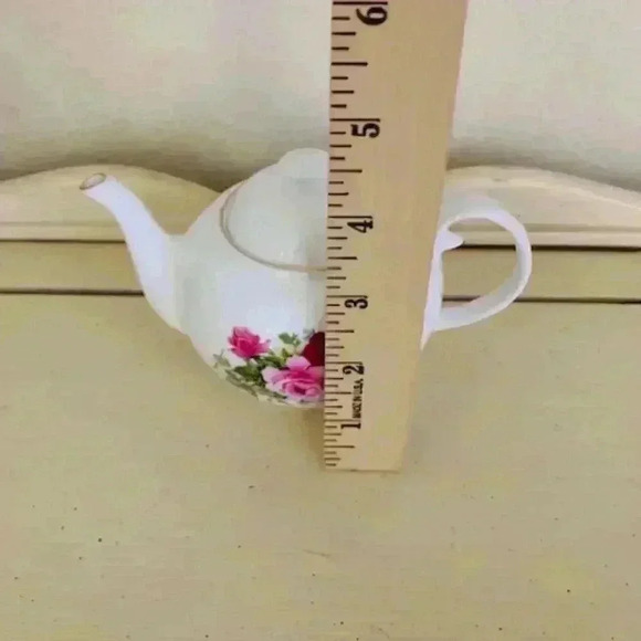 royale stratford floral small tea pot - Picture 6 of 7